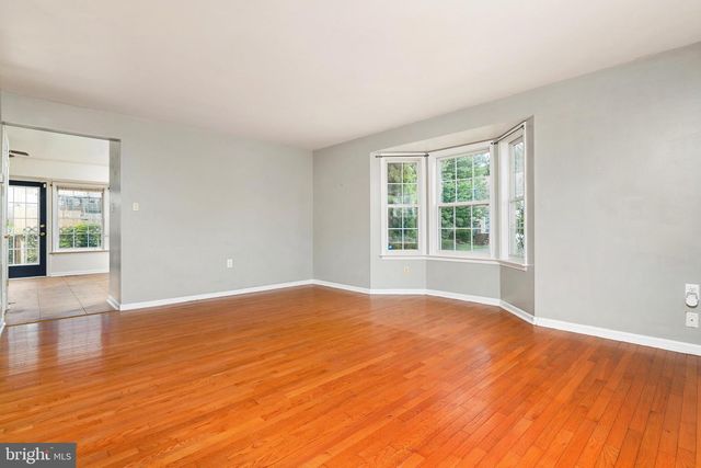 12 QUINCE TREE DR, Martinsburg, WV 25403