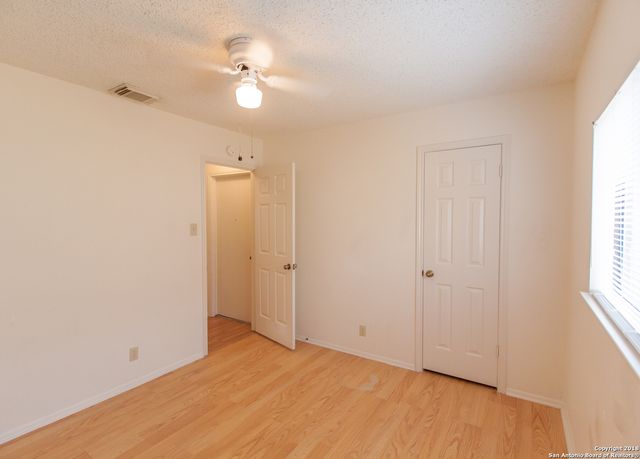 7054 AUTUMN PARK, San Antonio, TX 78249