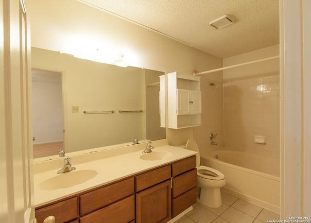 7054 AUTUMN PARK, San Antonio, TX 78249