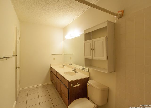 7054 AUTUMN PARK, San Antonio, TX 78249