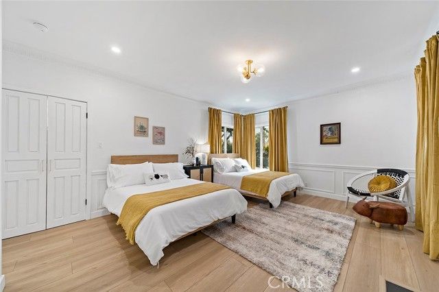 2925 W Oak, Burbank, CA 91505