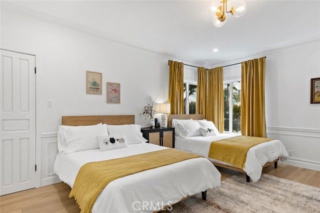 2925 W Oak, Burbank, CA 91505