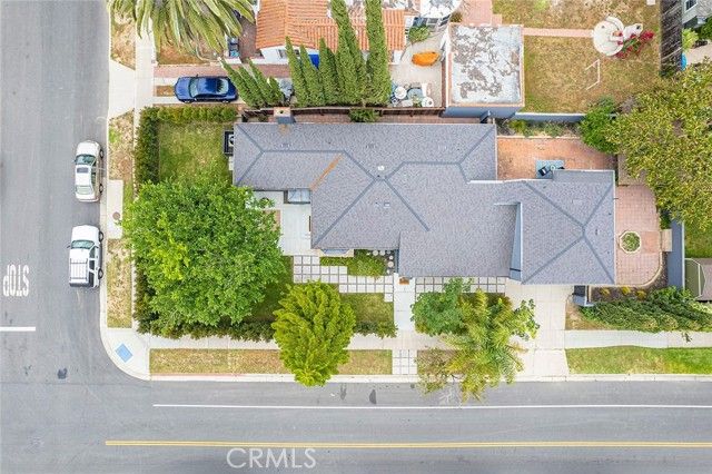 2925 W Oak, Burbank, CA 91505