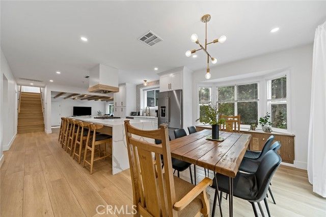 2925 W Oak, Burbank, CA 91505