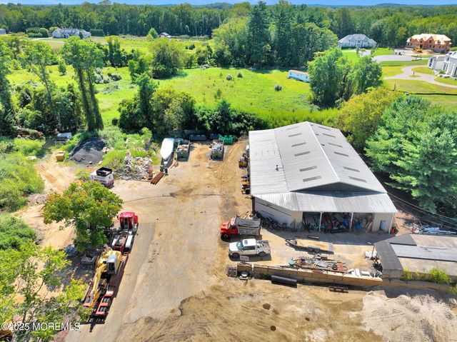 86 Stillwell Road, Holmdel, NJ 07733