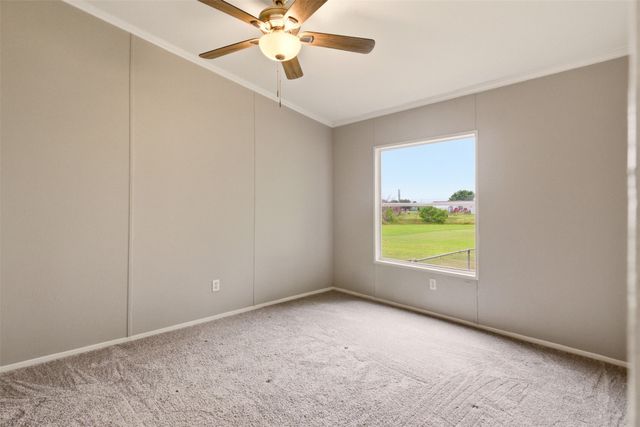 7227 Fm 2622, Ponder, TX 76259