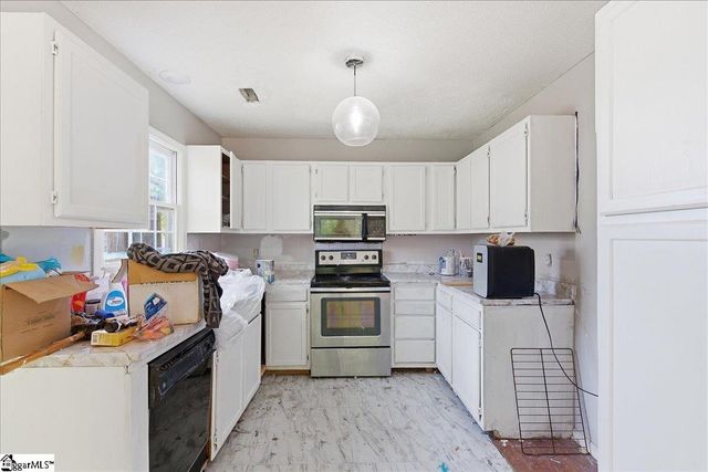 23 Chinaberry Lane, Simpsonville, SC 29680