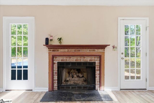 23 Chinaberry Lane, Simpsonville, SC 29680