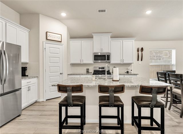 4013 Houberry Loop, College Station, TX 77845