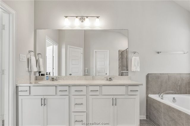 4013 Houberry Loop, College Station, TX 77845