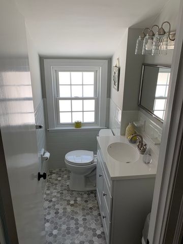 269 North Rd -, Bedford, MA 01730
