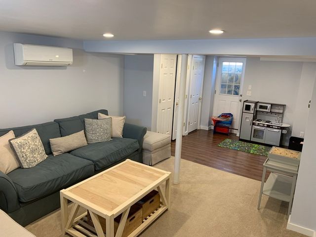 269 North Rd -, Bedford, MA 01730