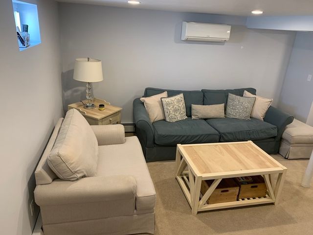 269 North Rd -, Bedford, MA 01730