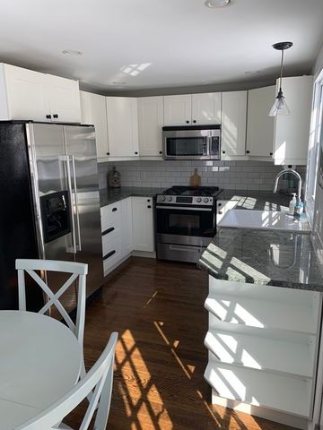 269 North Rd -, Bedford, MA 01730