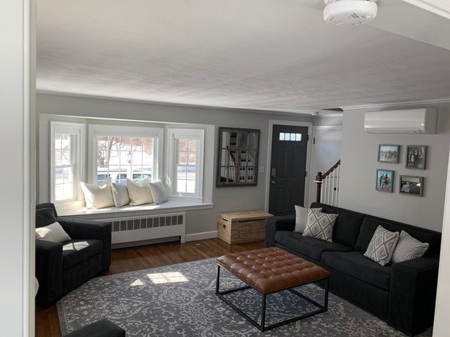 269 North Rd -, Bedford, MA 01730