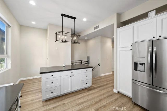 14535 Margate Street 13, Sherman Oaks, CA 91411