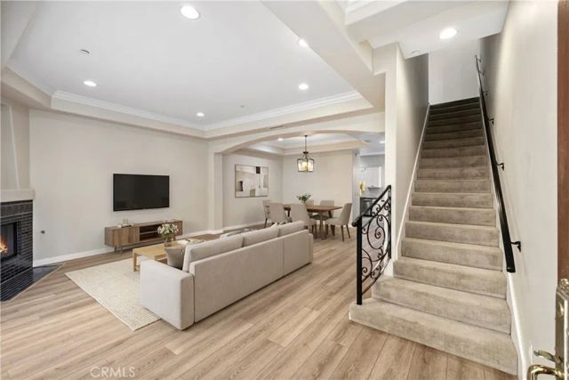 14535 Margate Street 13, Sherman Oaks, CA 91411