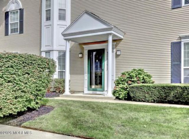 7 Augusta Drive, Manalapan, NJ 07726