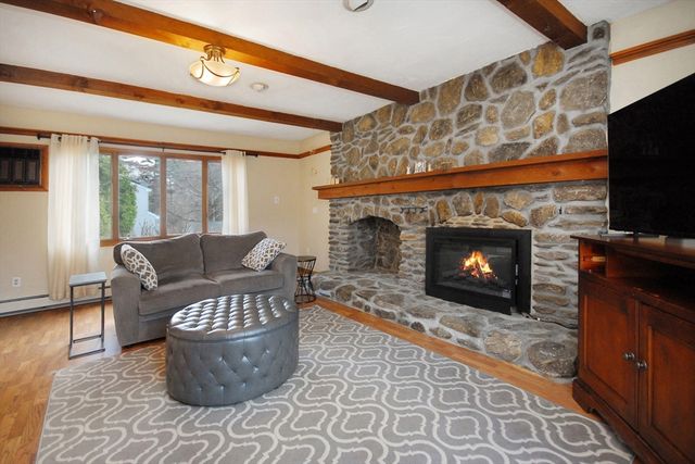 9 Rice Rd, Maynard, MA 01754