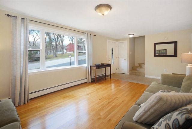 9 Rice Rd, Maynard, MA 01754