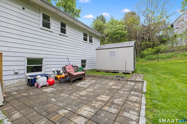 55 Hoyts Hill, Bethel, CT 06801