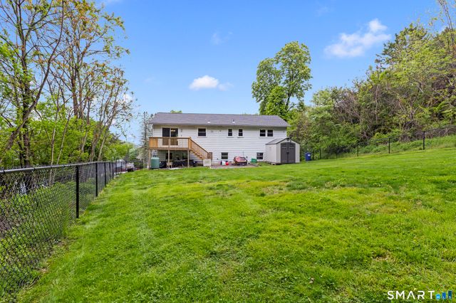 55 Hoyts Hill, Bethel, CT 06801