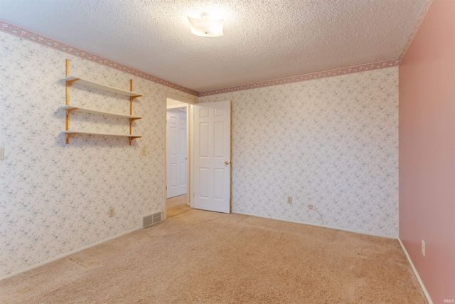 6721 Lincoln Avenue, Evansville, IN 47715