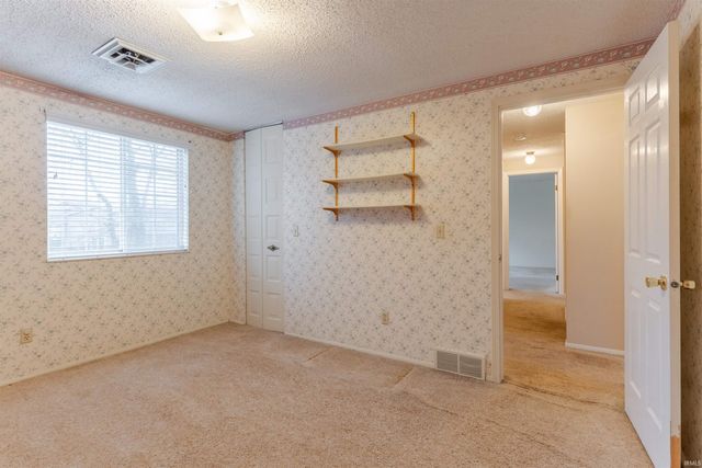 6721 Lincoln Avenue, Evansville, IN 47715