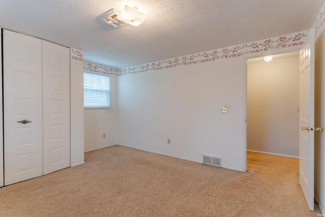 6721 Lincoln Avenue, Evansville, IN 47715