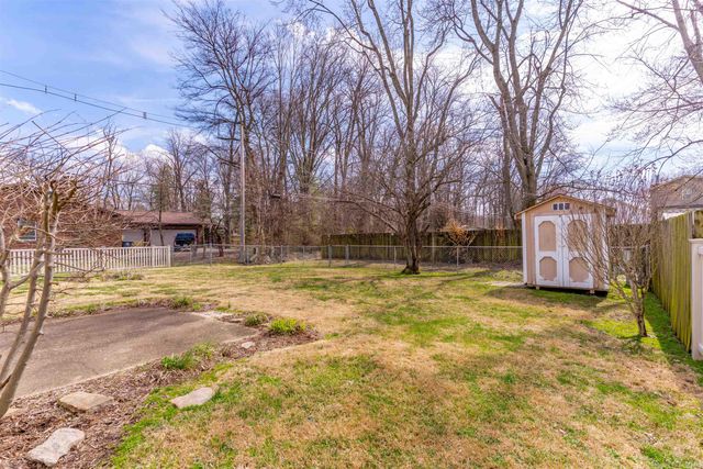 6721 Lincoln Avenue, Evansville, IN 47715