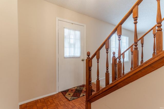 6721 Lincoln Avenue, Evansville, IN 47715