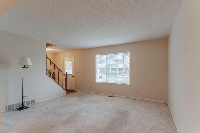 6721 Lincoln Avenue, Evansville, IN 47715