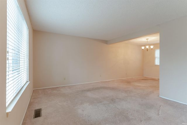 6721 Lincoln Avenue, Evansville, IN 47715