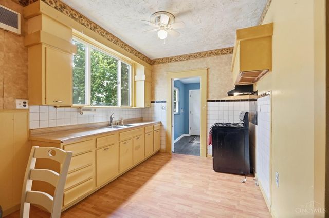 5209 Rolston Avenue, Norwood, OH 45212