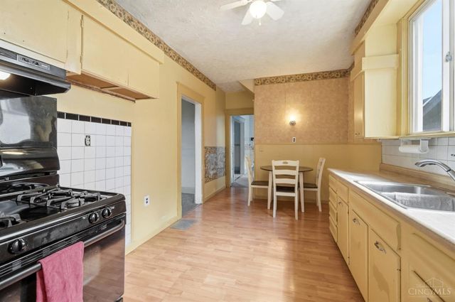 5209 Rolston Avenue, Norwood, OH 45212
