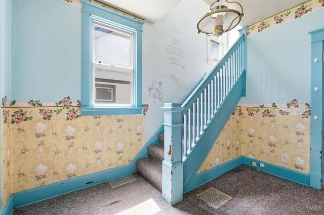 5209 Rolston Avenue, Norwood, OH 45212