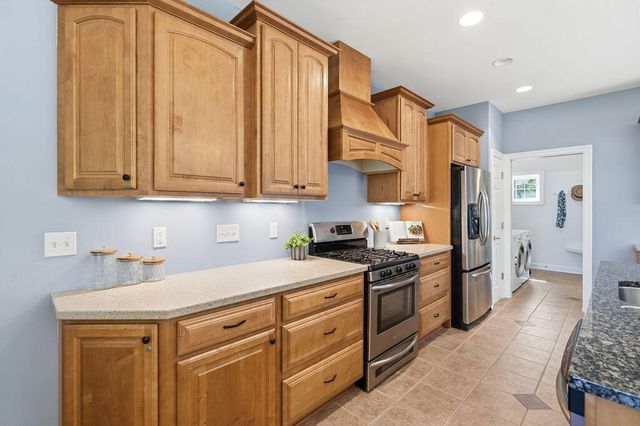 4 Columbine Drive, South Haven, MI 49090