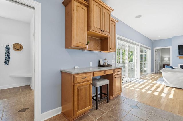 4 Columbine Drive, South Haven, MI 49090