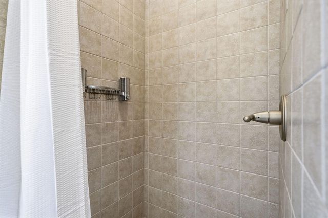 4 Columbine Drive, South Haven, MI 49090