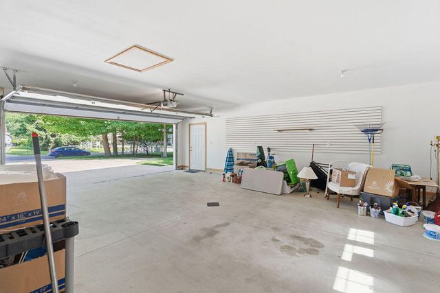 4 Columbine Drive, South Haven, MI 49090