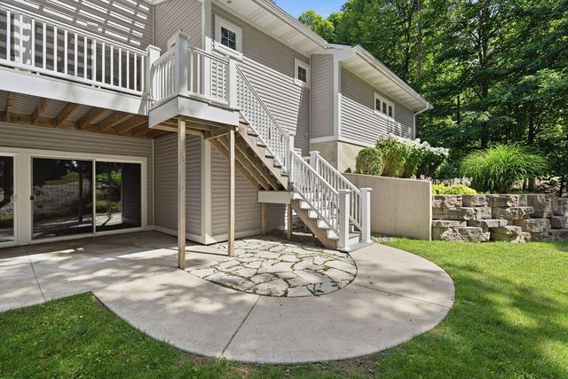 4 Columbine Drive, South Haven, MI 49090