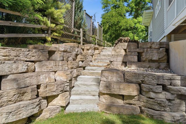 4 Columbine Drive, South Haven, MI 49090