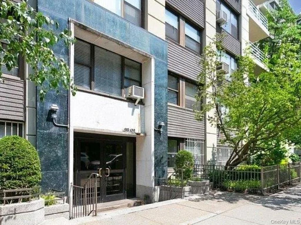 9809 64th Road 3D, Rego Park, NY 11374 — exterior