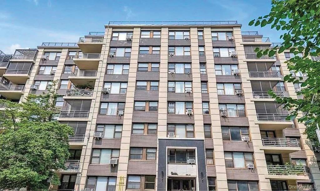 9809 64th Road 3D, Rego Park, NY 11374 — photo 2