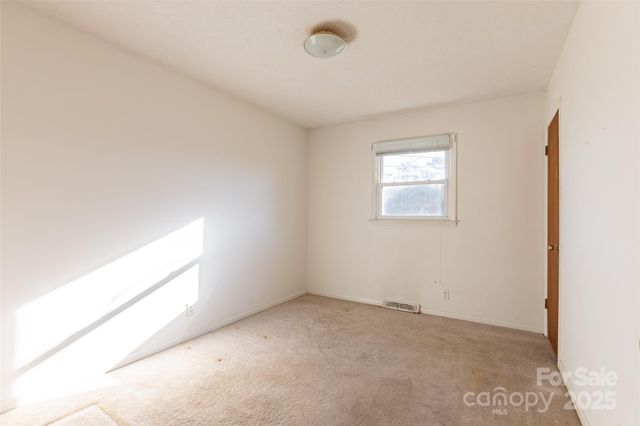 2629 Paula Drive, Gastonia, NC 28054