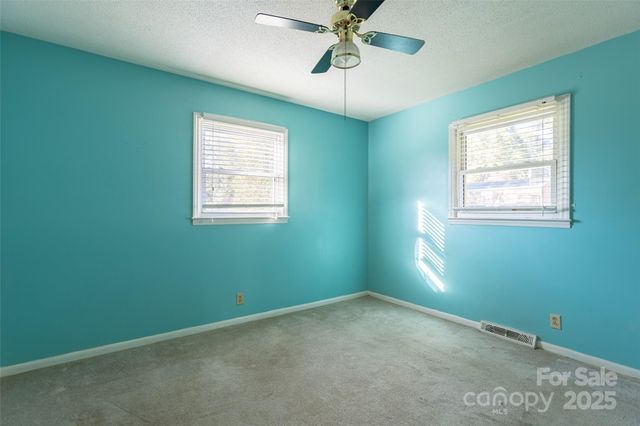 2629 Paula Drive, Gastonia, NC 28054