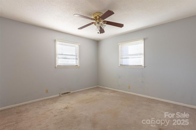 2629 Paula Drive, Gastonia, NC 28054
