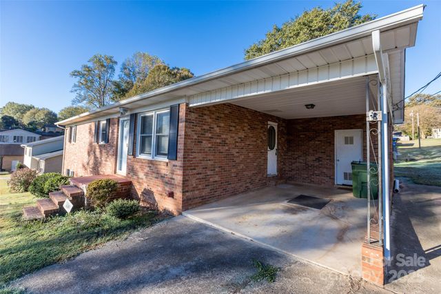 2629 Paula Drive, Gastonia, NC 28054