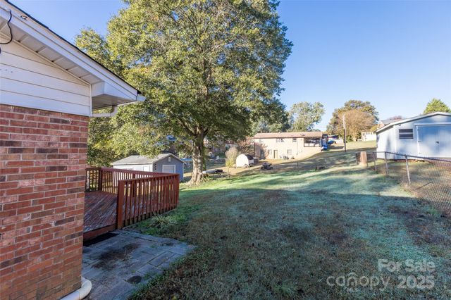 2629 Paula Drive, Gastonia, NC 28054