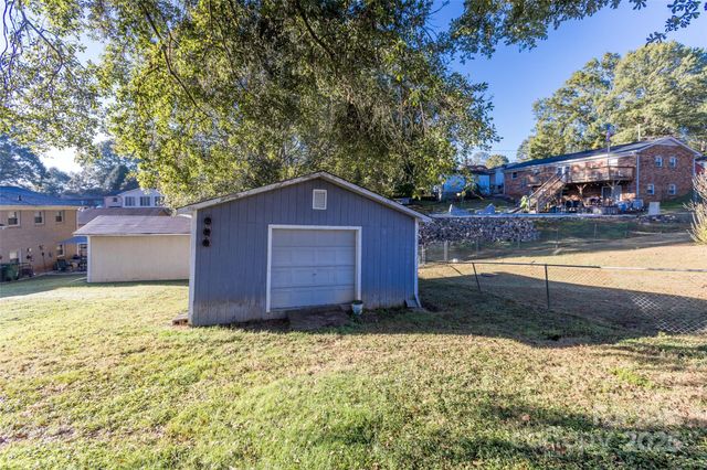 2629 Paula Drive, Gastonia, NC 28054